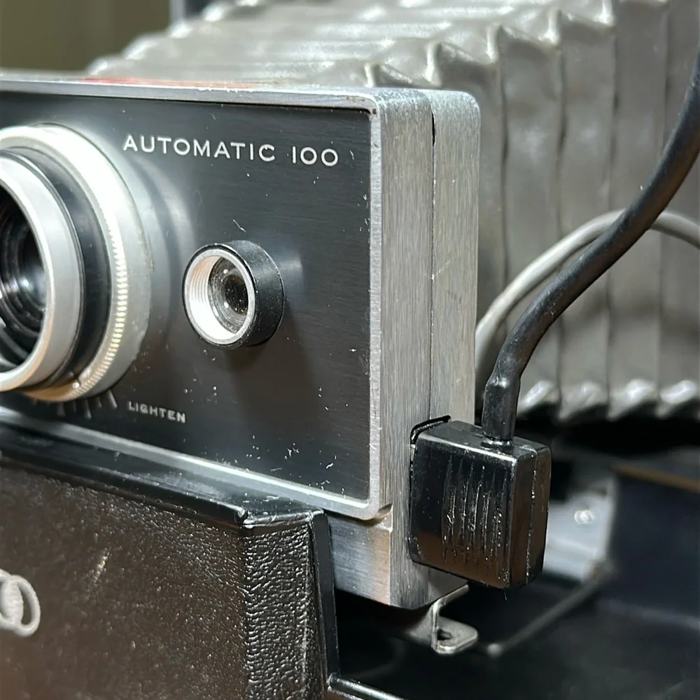 POLAROID Land Camera Automatic 100 w/ Model 268 Flash